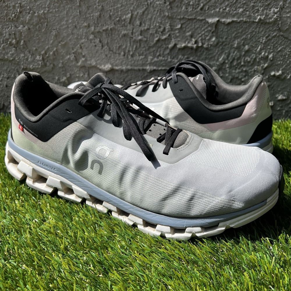 On Cloud Shoes Men Size 13 Cloudflow 4, Glacier/Chambray Medium